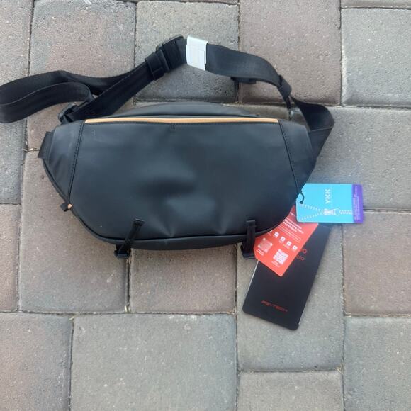 PGYTECH OneGo Solo Camera Sling Bag, 3L Crossbody Fanny Pack - Picture 8 of 12